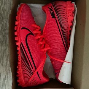 Nike Mercurial Vapor 13 Academy TF Turf Shoes